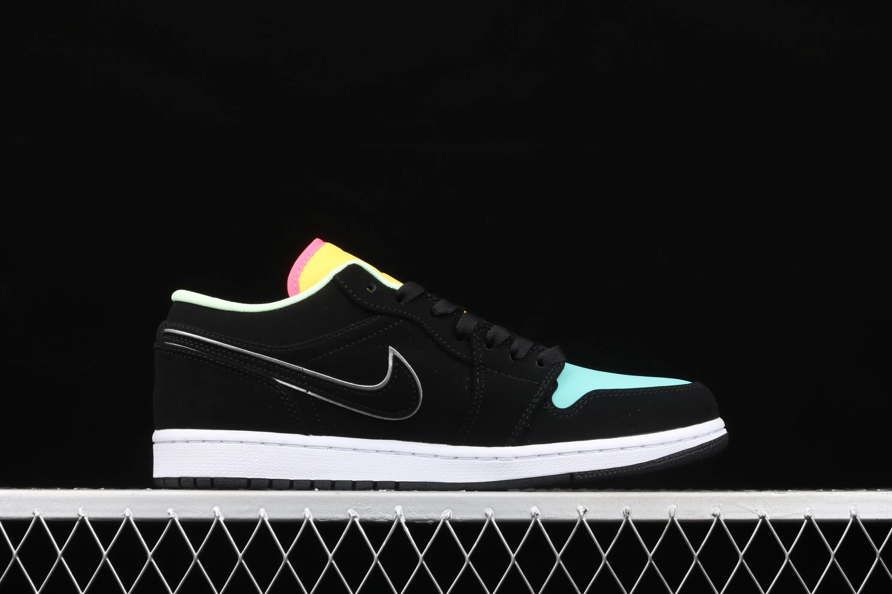 All categories Air Jordan Jordan series basketball shoes Air Jordan 1 Low G version pure original Air Jordan 1 Low AJ1 Joe 1 black blue yellow little Tiffany CK3022-013
